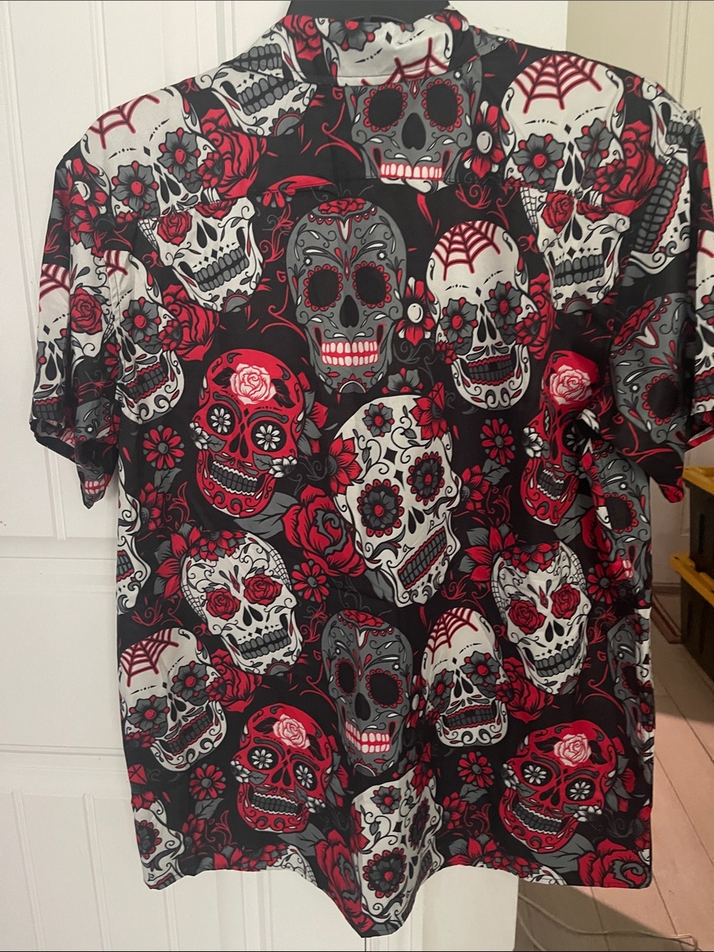 Men's Black & Red Skull Print Short-Sleeve Shirt